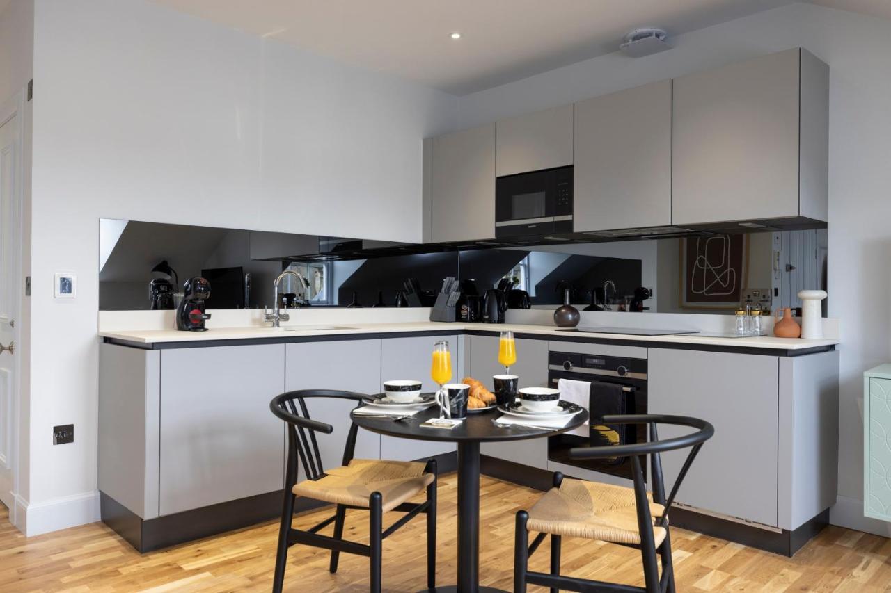 Dragon Suites Luxury Serviced Apartments At Alva Street EDI Exterior photo