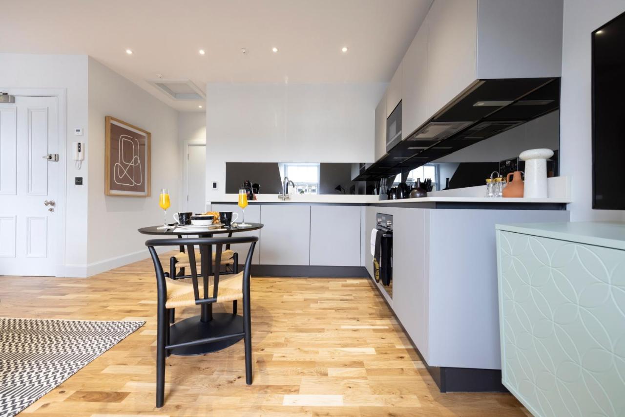 Dragon Suites Luxury Serviced Apartments At Alva Street EDI Exterior photo